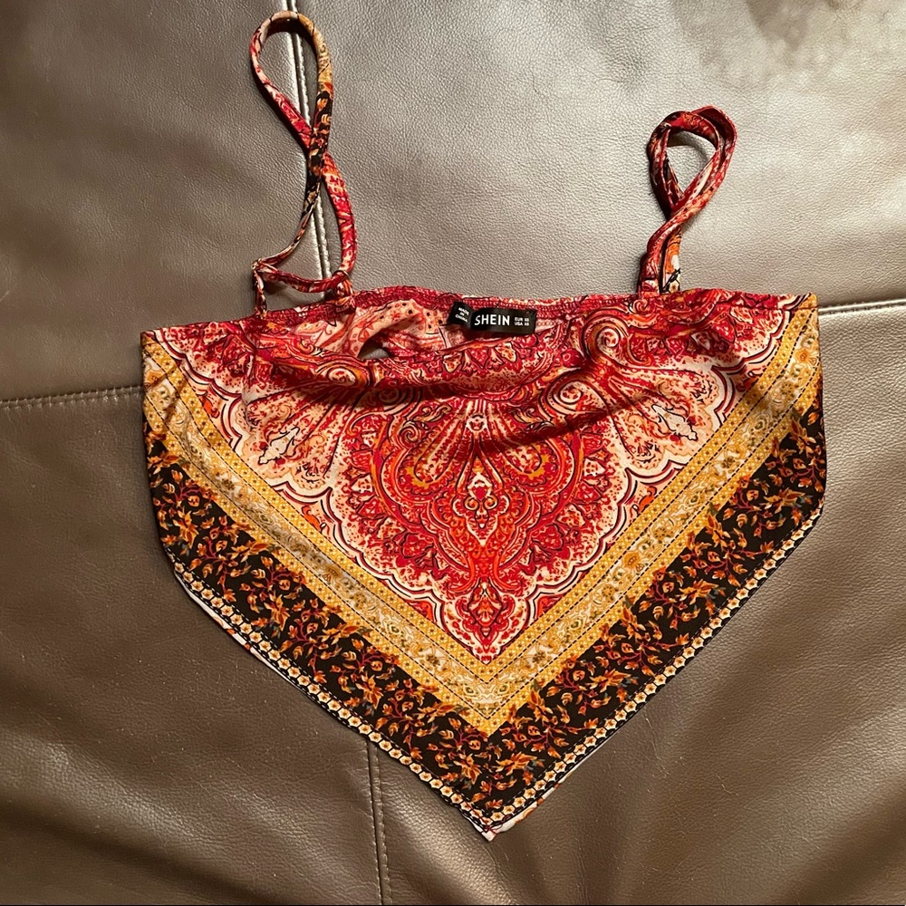 Bandana top with adjustable straps